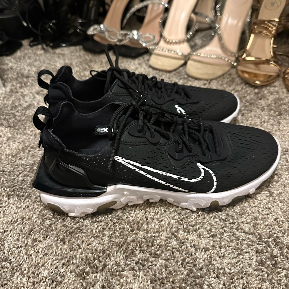 Nike React Vision. Nike D/MS/X